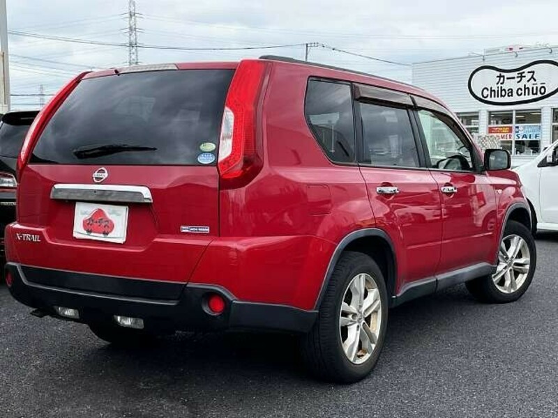 X-TRAIL