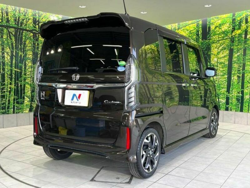N BOX CUSTOM