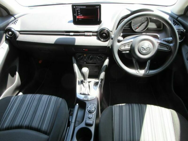 MAZDA2