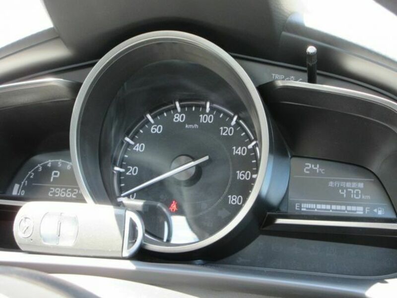 MAZDA2