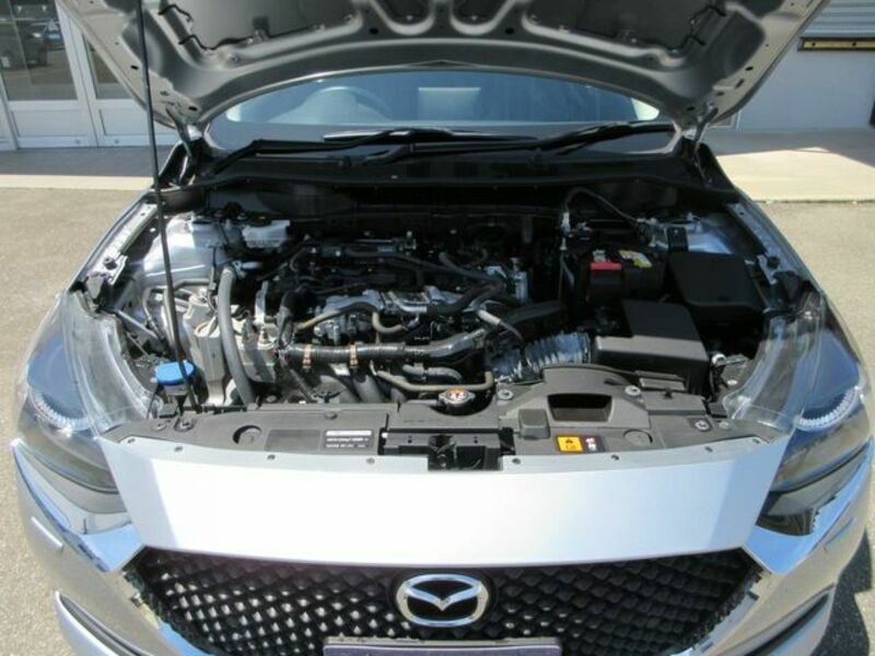 MAZDA2