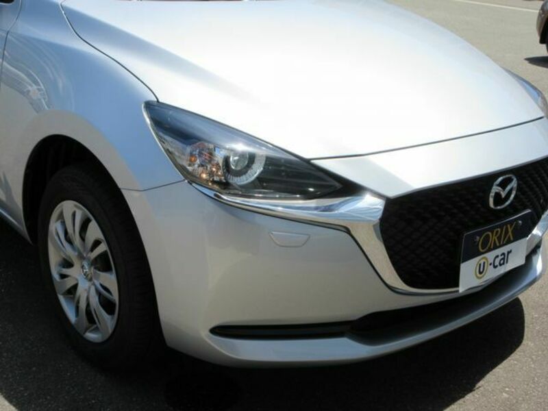 MAZDA2