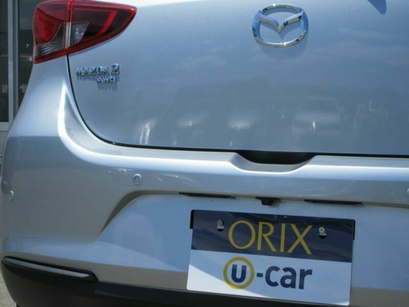 MAZDA2