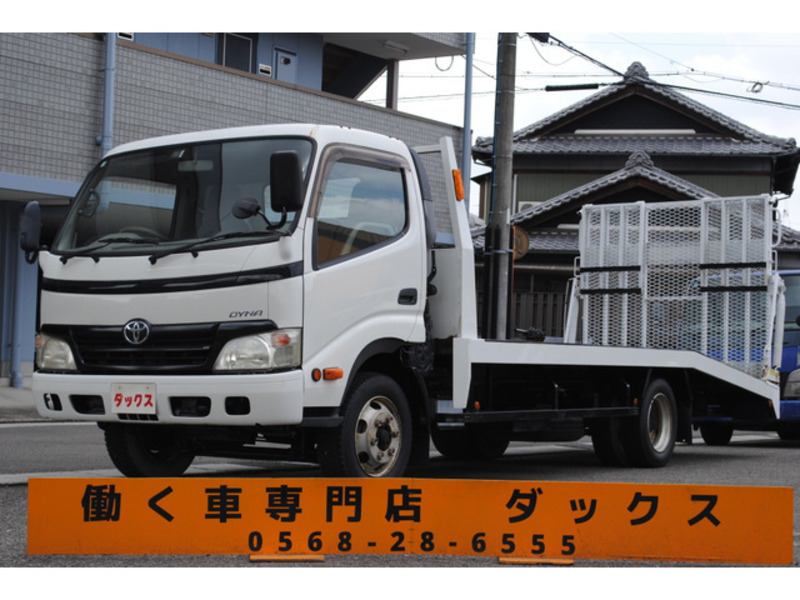 TOYOTA DYNA