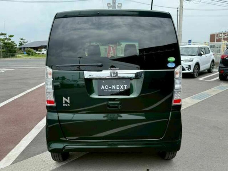 N BOX