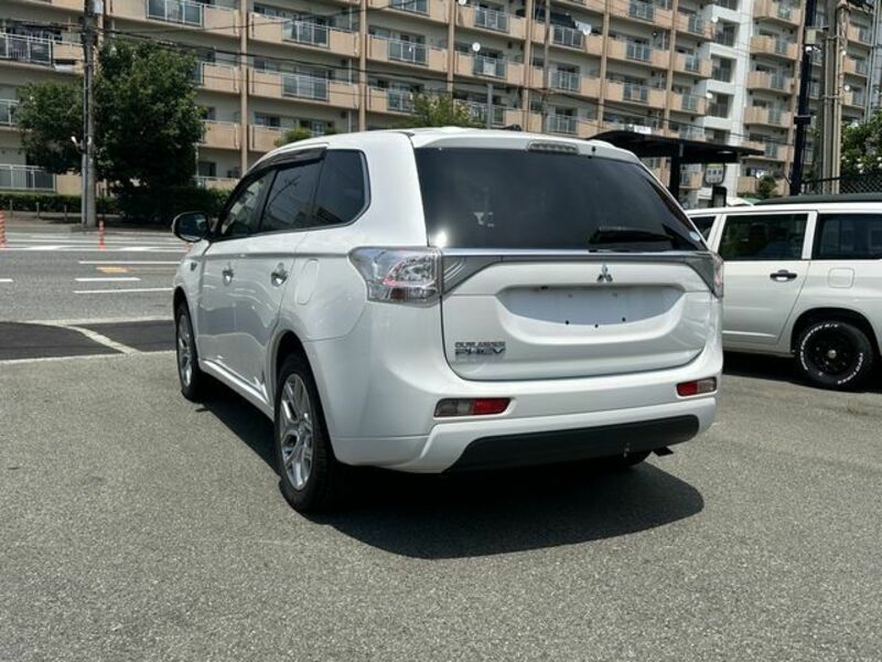 OUTLANDER PHEV