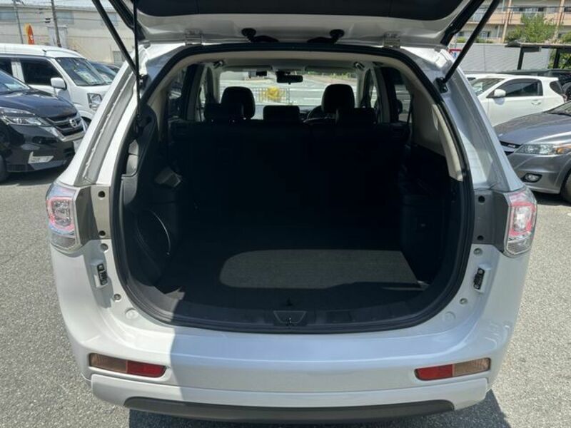 OUTLANDER PHEV