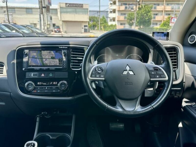 OUTLANDER PHEV