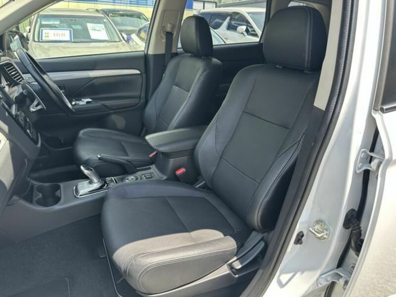OUTLANDER PHEV