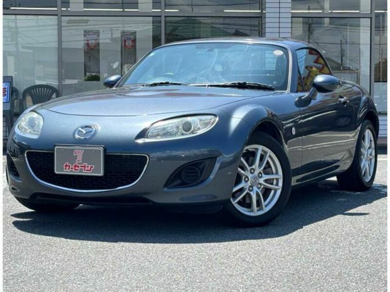ROADSTER-0