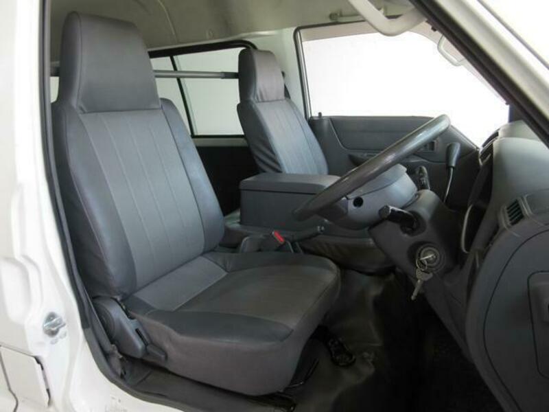 BONGO VAN