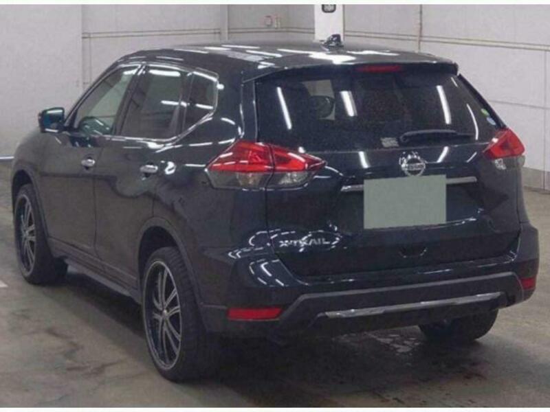 X-TRAIL