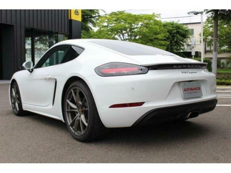 718 CAYMAN