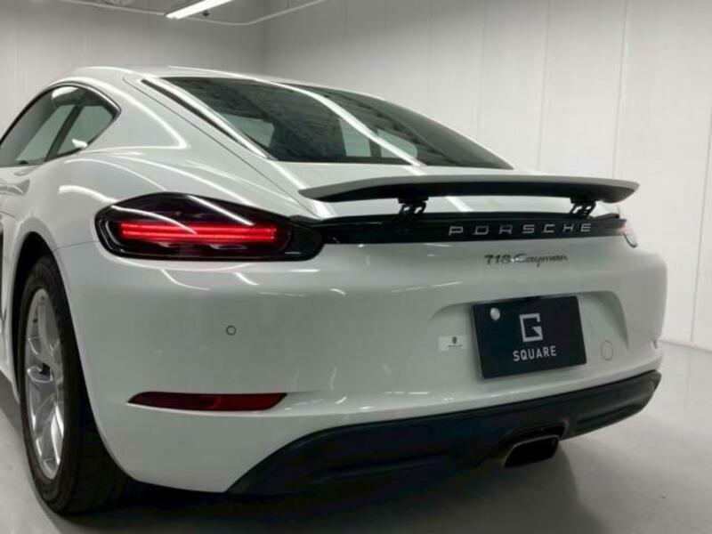 718 CAYMAN