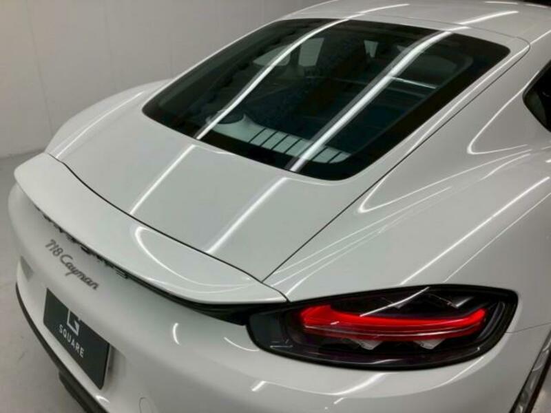 718 CAYMAN
