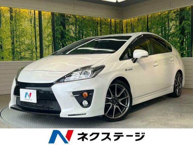 TOYOTA PRIUS