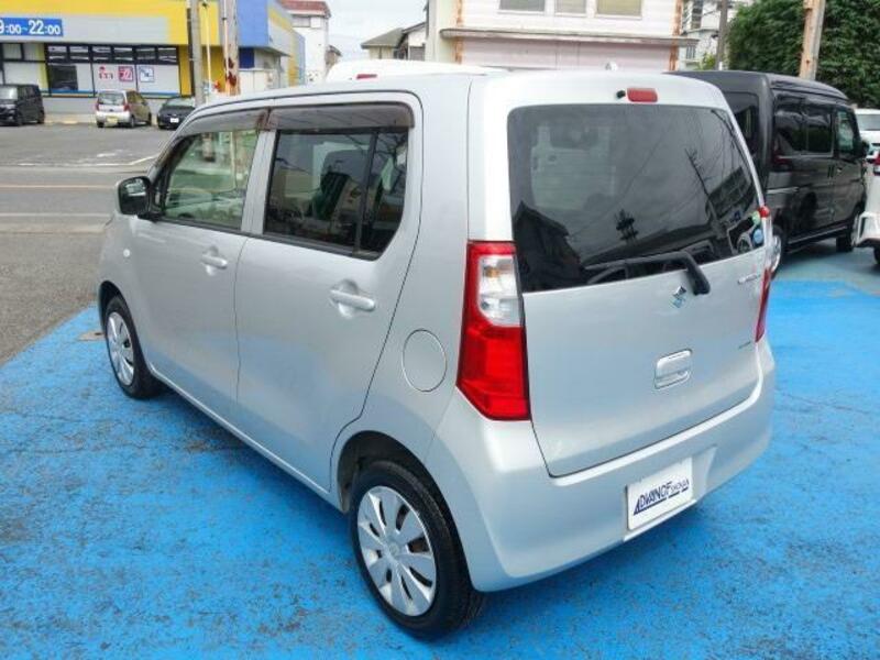 WAGON R
