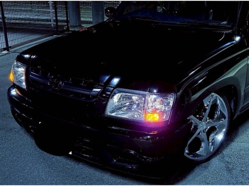 HILUX