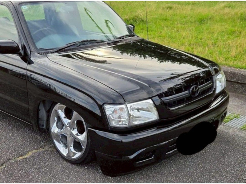 HILUX