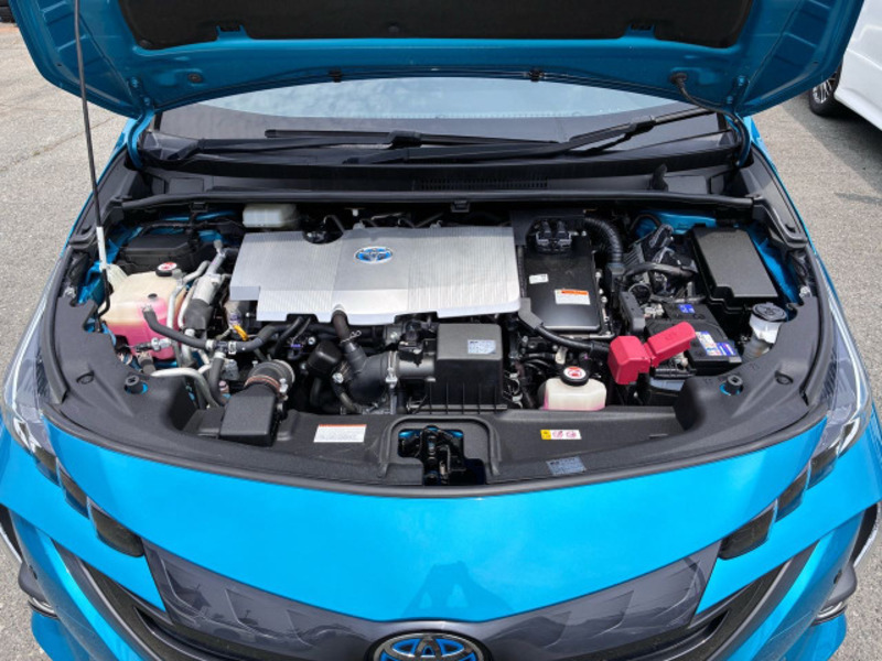 PRIUS PHV
