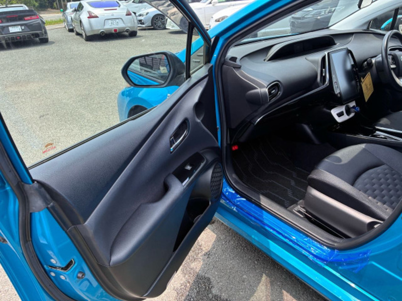 PRIUS PHV