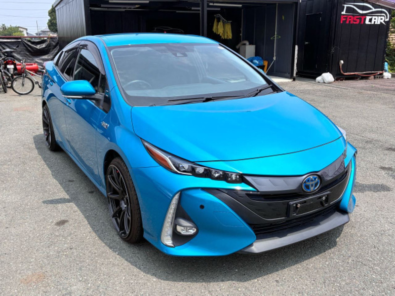 PRIUS PHV