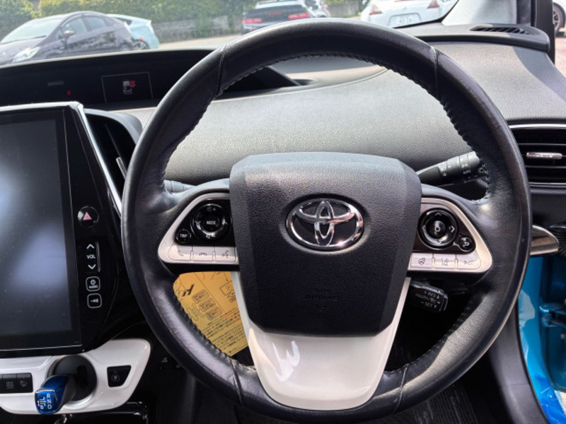 PRIUS PHV