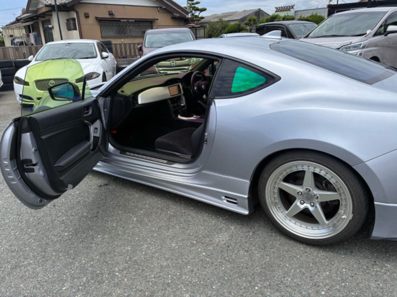86