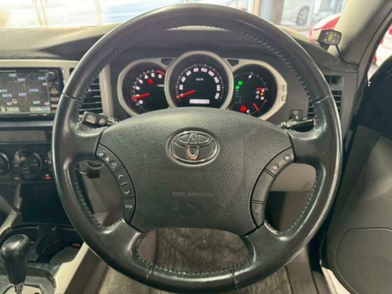 HILUX SURF
