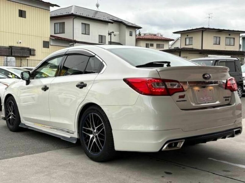 LEGACY B4