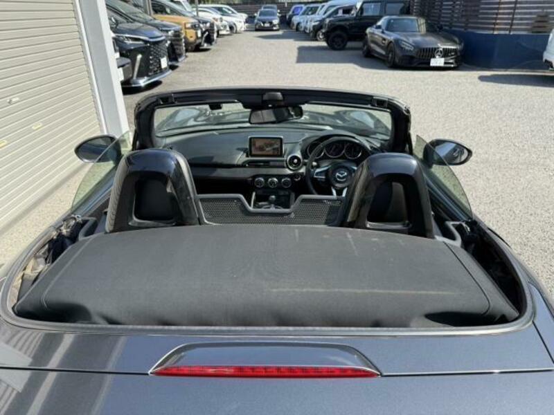 ROADSTER