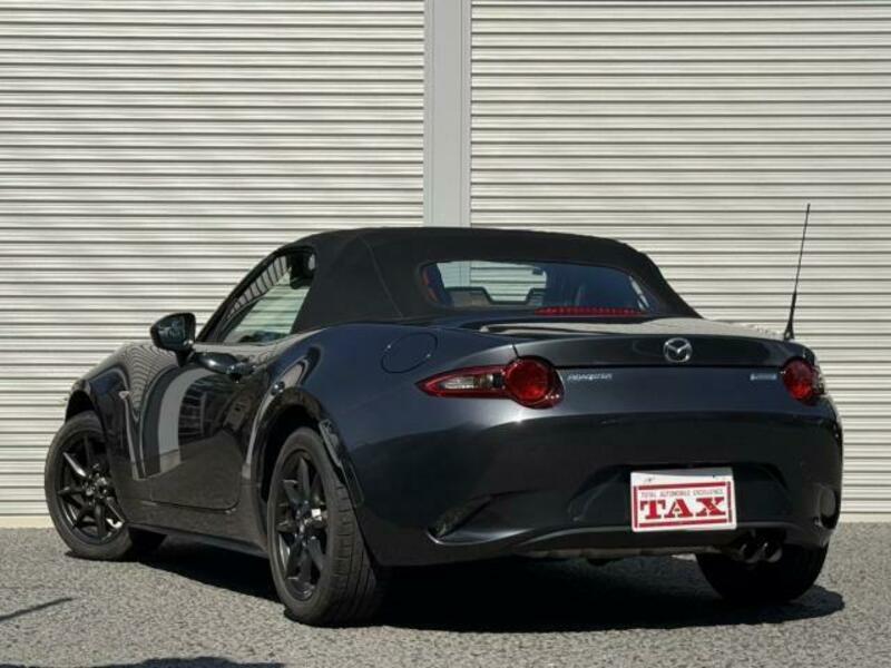 ROADSTER