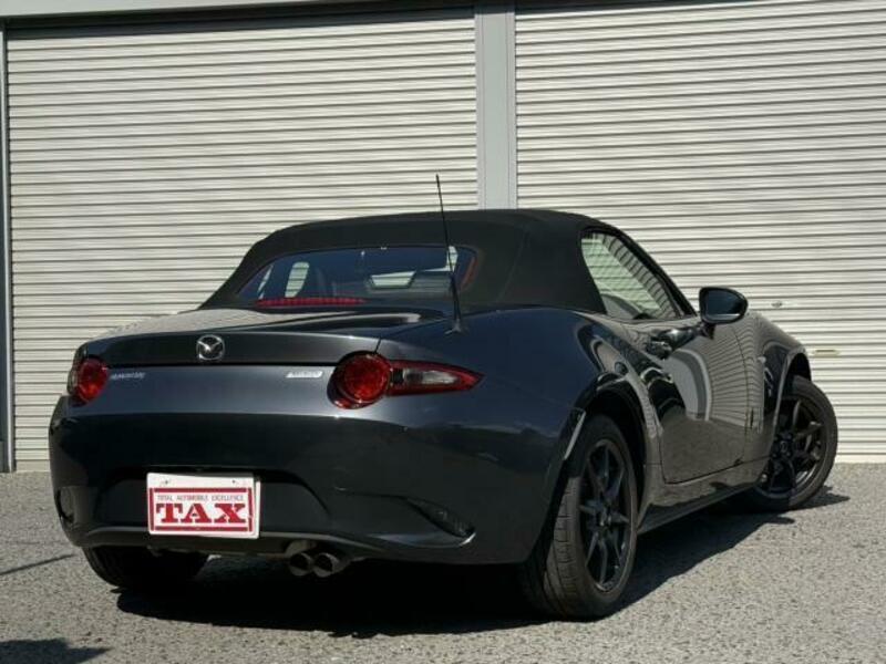 ROADSTER
