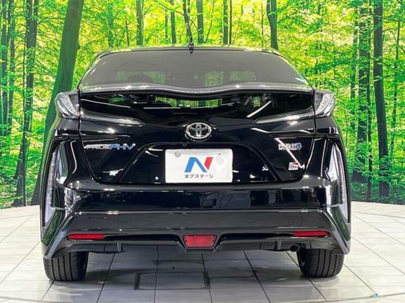 PRIUS PHV