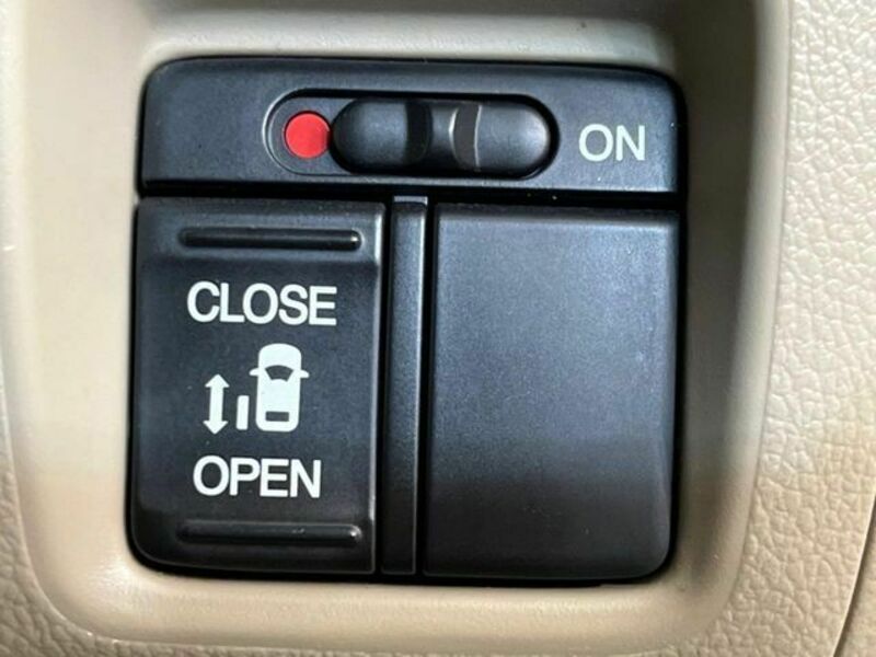 N BOX