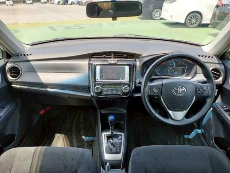 COROLLA AXIO