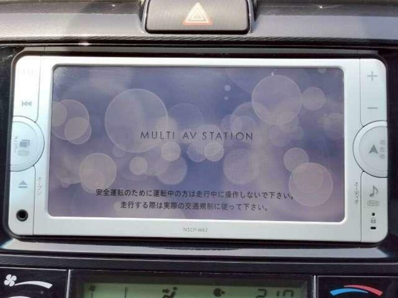 COROLLA AXIO