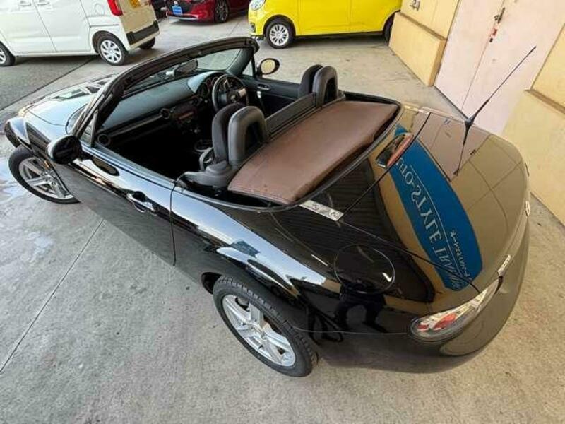 ROADSTER