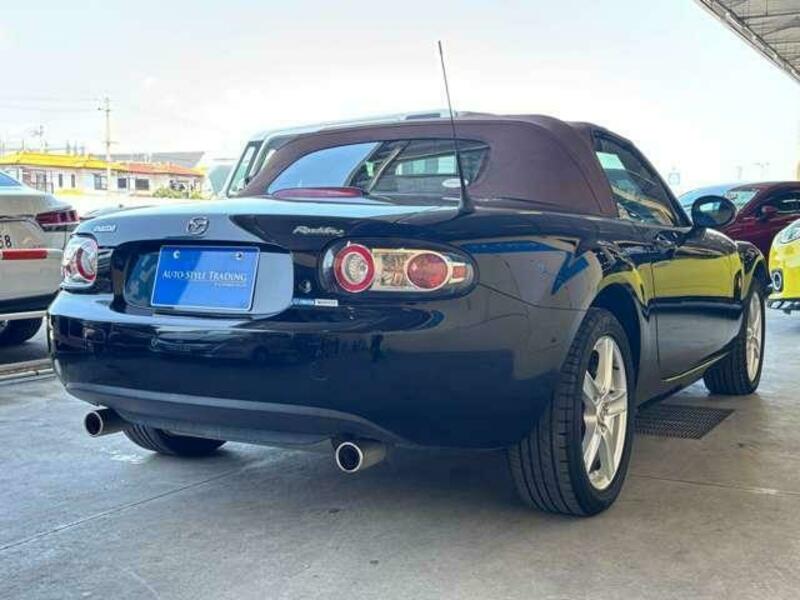 ROADSTER