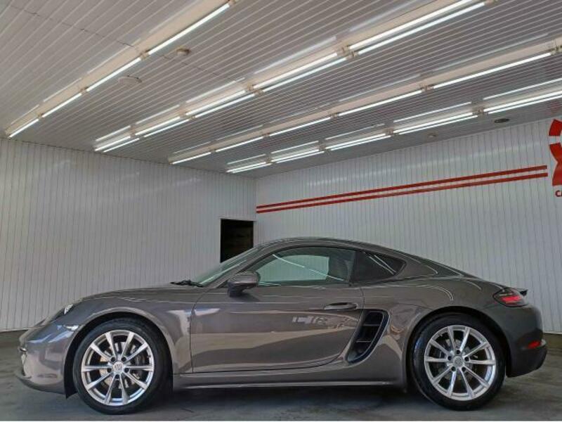 718 CAYMAN