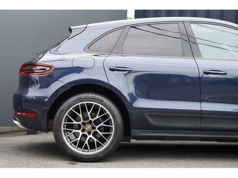 MACAN