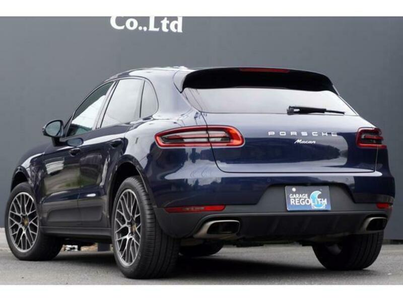 MACAN