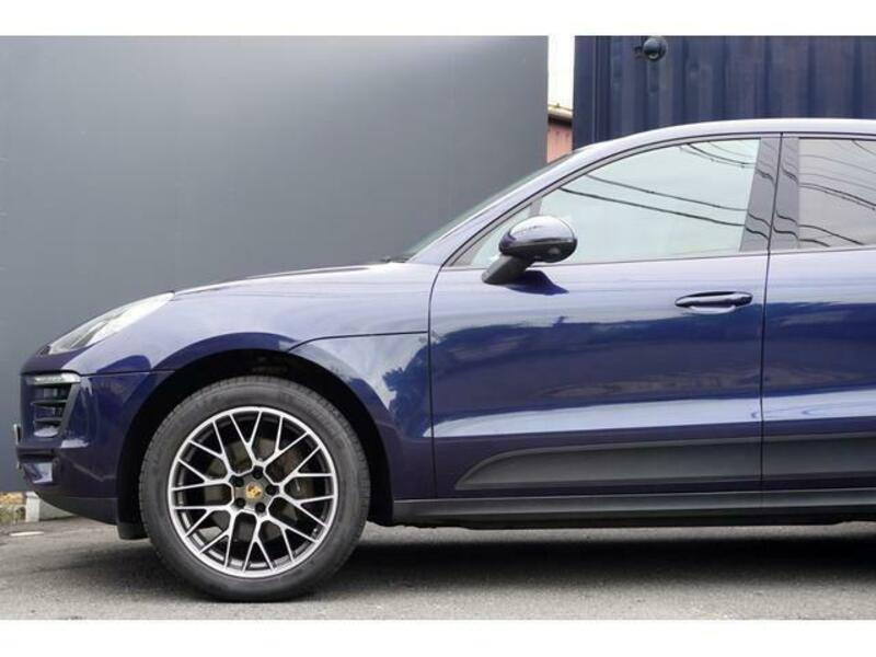 MACAN