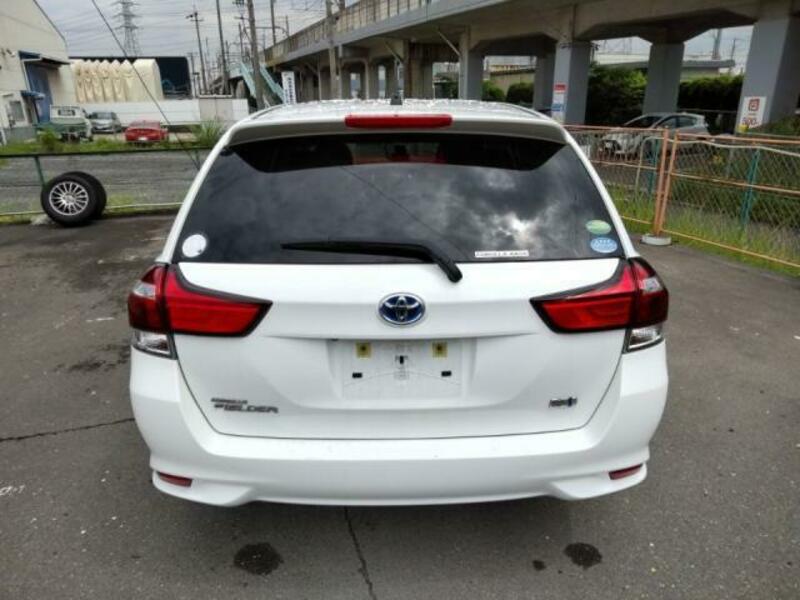 COROLLA FIELDER