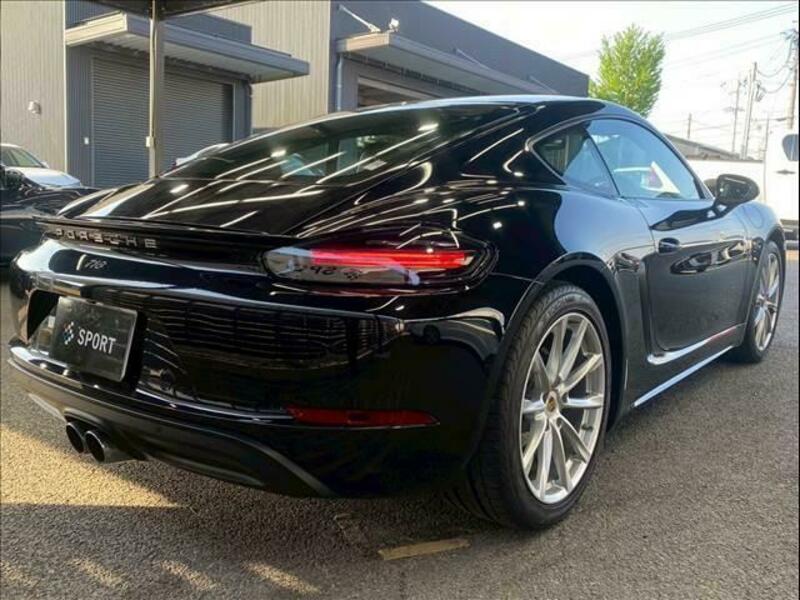 718 CAYMAN