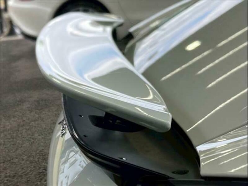 718 CAYMAN