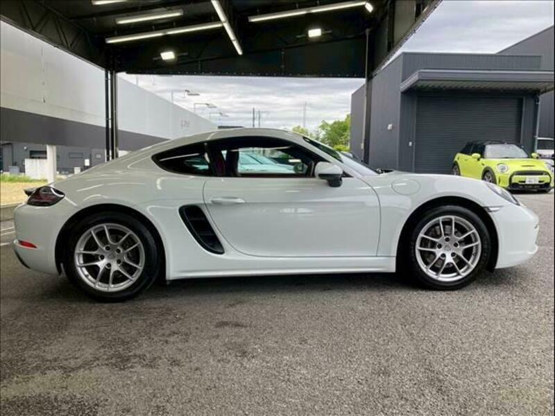 718 CAYMAN