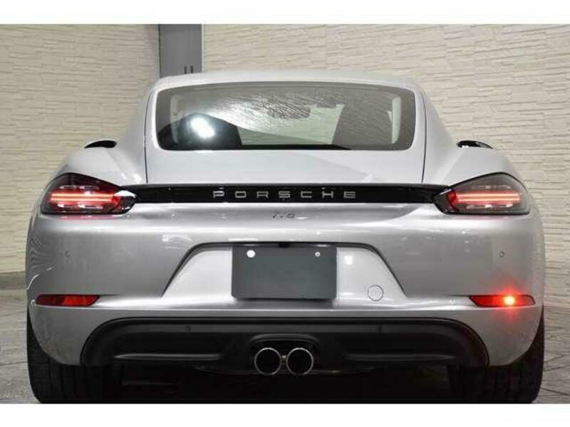 718 CAYMAN