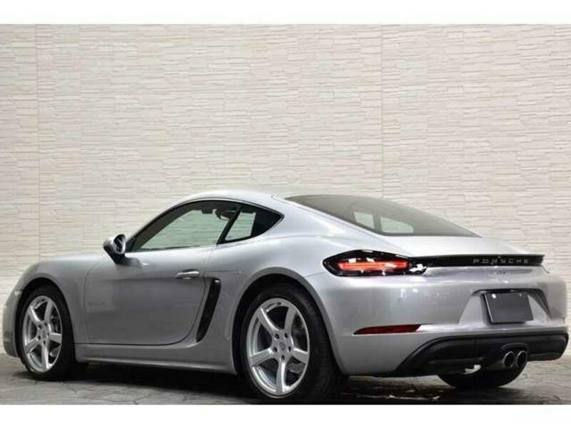 718 CAYMAN
