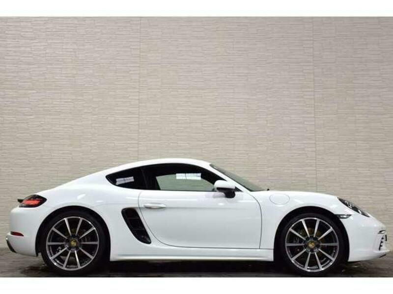 718 CAYMAN